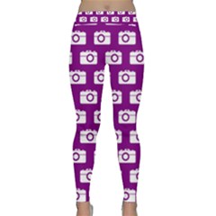 Modern Chic Vector Camera Illustration Pattern Yoga Leggings by GardenOfOphir