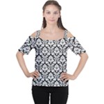 Black & White Damask Pattern Women s Cutout Shoulder Tee