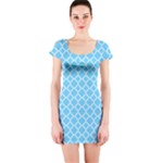 Bright blue quatrefoil pattern Short Sleeve Bodycon Dress