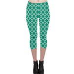 Emerald green quatrefoil pattern Capri Leggings 