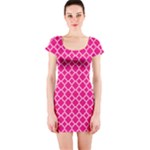 Hot pink quatrefoil pattern Short Sleeve Bodycon Dress