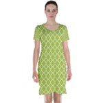 Spring green quatrefoil pattern Short Sleeve Nightdress