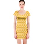 Sunny yellow quatrefoil pattern Short Sleeve Bodycon Dress