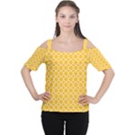 Sunny yellow quatrefoil pattern Women s Cutout Shoulder Tee