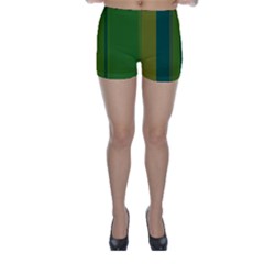 Green Elegant Lines Skinny Shorts by Valentinaart