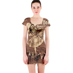 Bon-ton Short Sleeve Bodycon Dress by Valentinaart
