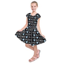 Xo Valentines Day Pattern Kids  Short Sleeve Dress by Valentinaart