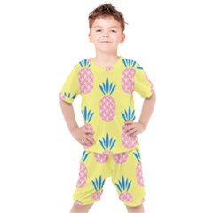 Summer Pineapple Seamless Pattern Kids  Tee And Shorts Set by Sobalvarro