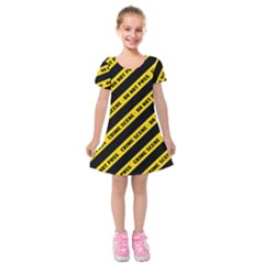 Warning Colors Yellow And Black - Police No Entrance 2 Kids  Short Sleeve Velvet Dress by DinzDas
