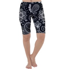 Grayscale Floral Swirl Pattern Cropped Leggings  by coxoas